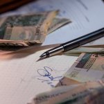 Dodatkowe pieniądze, zero chaosu: jak zbudować spokojny dochód obok etatu
